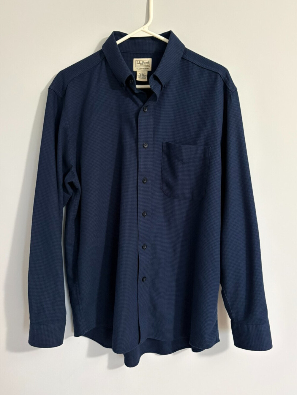 L.L. Bean Mens Shirt Button Up Traditional Fit Cotton Navy Subtle Grid Pattern M